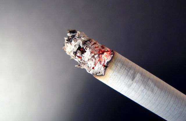 Un bărbat de 55 de ani a decedat în urma unui incendiu provocat de o țigară nestinsă