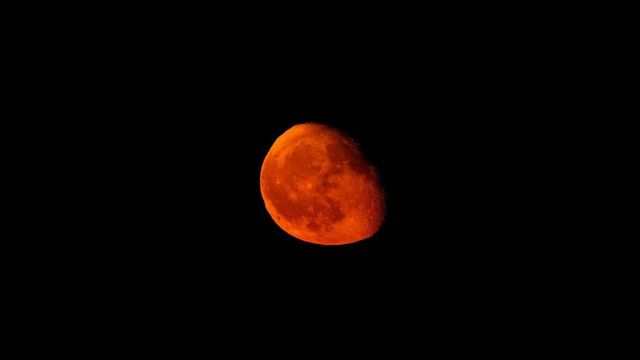 Eclipsă totală de Lună, vizibilă în noaptea de 7 spre 8 septembrie în Republica Moldova