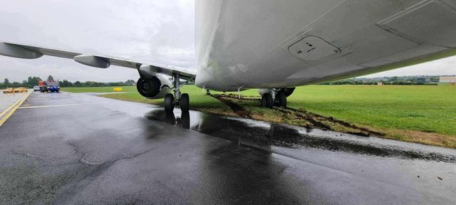 Un avion a derapat la aterizare în Cracovia