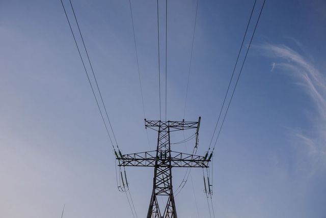 În luna octombrie Energocom va continua să achiziționeze energie electrică de la MGRES