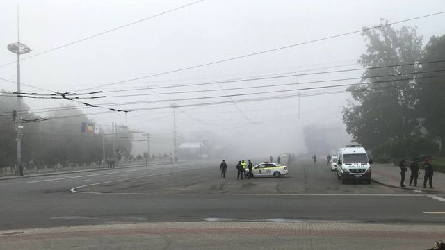 Туман вносит коррективы в программу празднования: в Кишинёве не смог приземлиться самолёт с Владимиром Зеленским