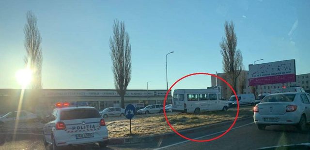 Un microbuz ce transporta copii cu dizabilități a făcut accident, în Constanța! Sunt mai multe victime