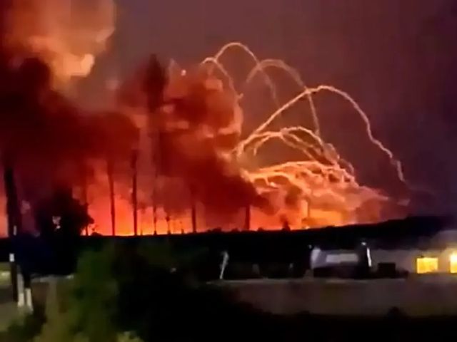 Război în Ucraina, ziua 177: Explozii în Crimeea și alertă la Zaporojie. Zelenski anunță condiția pentru negocierile de pace