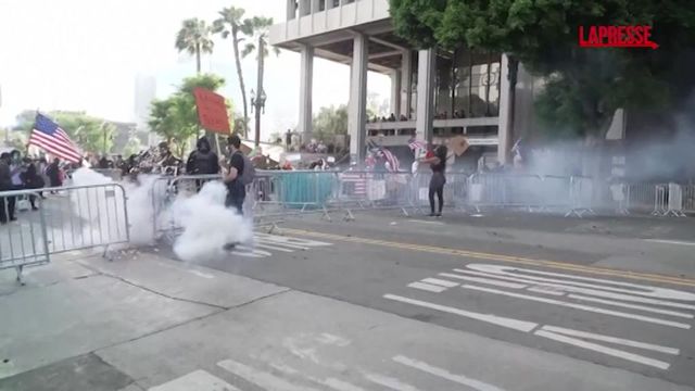 Proteste pro immigrati negli Usa: a Los Angeles coprifuoco in vigore per tutto il fine settimana