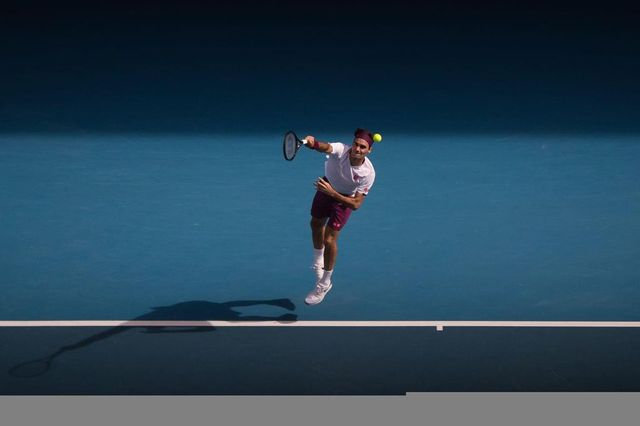 Australian Open, Federer salva 7 match point e va in semifinale