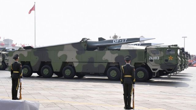 Kína ballisztikus rakétát lőtt Tajvan területére
