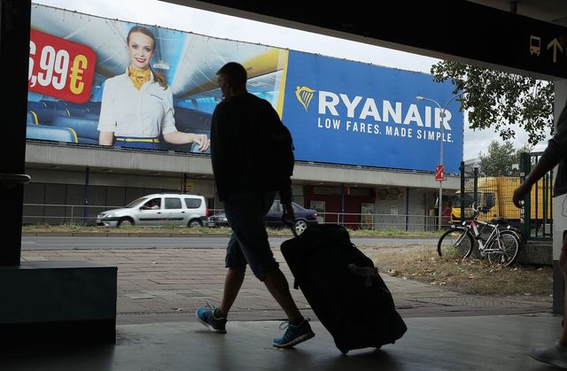 Ryanair condannata per aver fatto pagare il bagaglio a mano, sentenza rivoluzionaria a Madrid