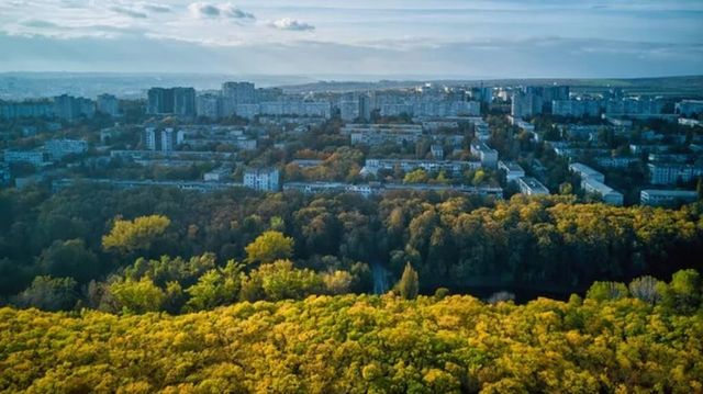 Cer variabil și vreme blândă de toamnă: Ce temperaturi ne așteaptă astăzi