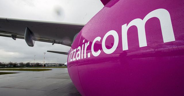 Egy részeg, erőszakos utas miatt visszafordult a Wizz Air Londonba tartó gépe