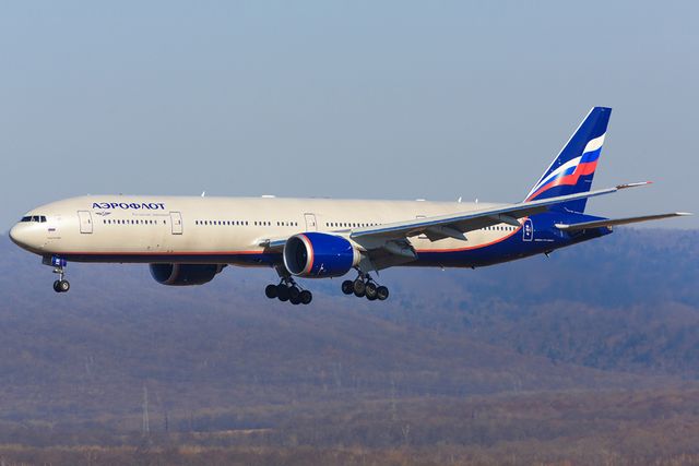 Un Boeing 777 a aterizat de urgență la Moscova din cauza unei probleme de motor