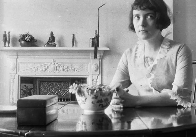 Los cuadernos de Katherine Mansfield desmienten su imagen angelical