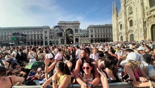 Ressa al concerto di Radio Italia in Piazza Duomo a Milano, soccorse 210 persone