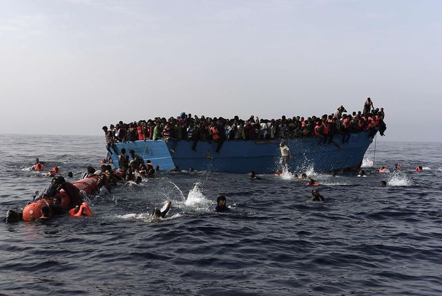 Lampedusa, robot individua relitto e salme dei migranti morti nel naufragio di sabato