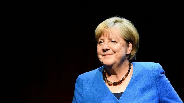 Merkelová připustila chyby ve své politice vůči Rusku