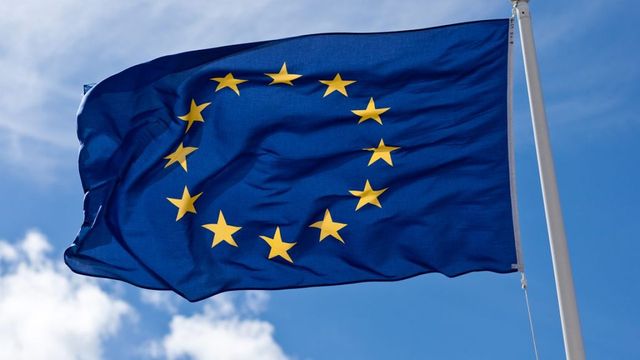 De la 1 iulie, Uniunea Europeană va primi turiști din 14 țări sigure