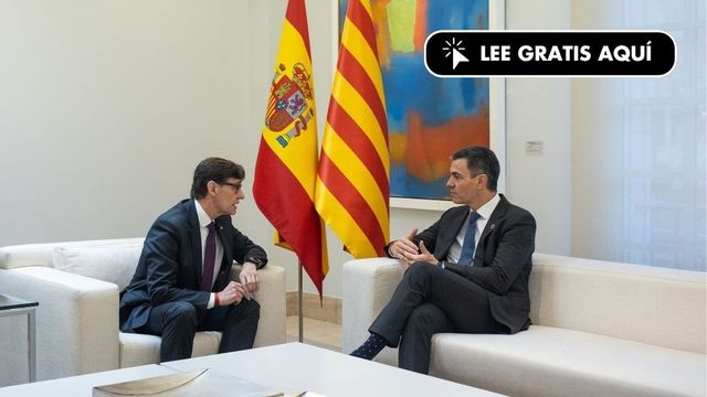 Pedro Sánchez y Salvador Illa se reúnen por sorpresa en la Moncloa