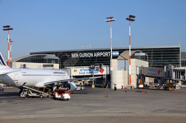 TAROM temporarily suspends flights to Tel Aviv, Beirut and Amman