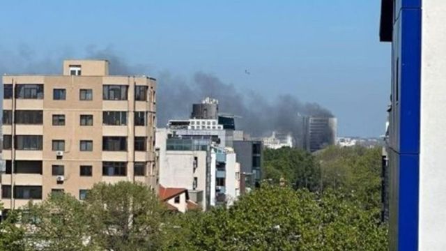 Incendiu puternic la hotel Parc din Mamaia | Pompierii intervin de urgență