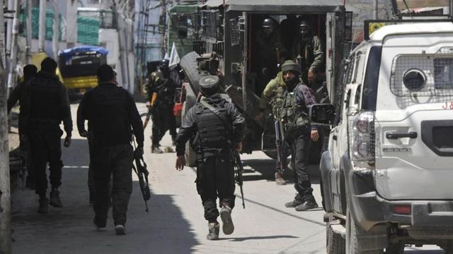 Retired police officer shot dead by terrorists at Baramulla mosque in Kashmir