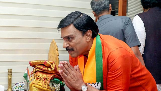 Spl court sentences ex-Karnataka minister Janardhan Reddy to 7 yrs jail in illegal mining case