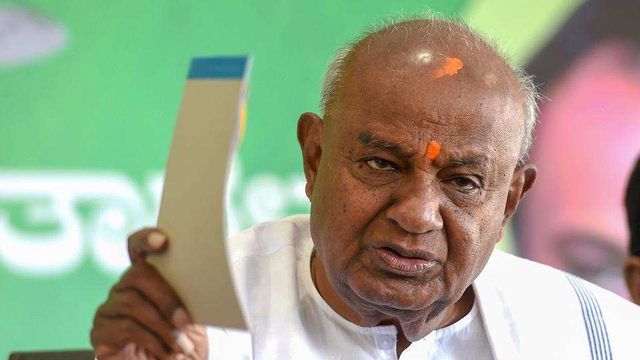 Former PM Deve Gowda recalls the time he met Narendra Modi to offer resignation