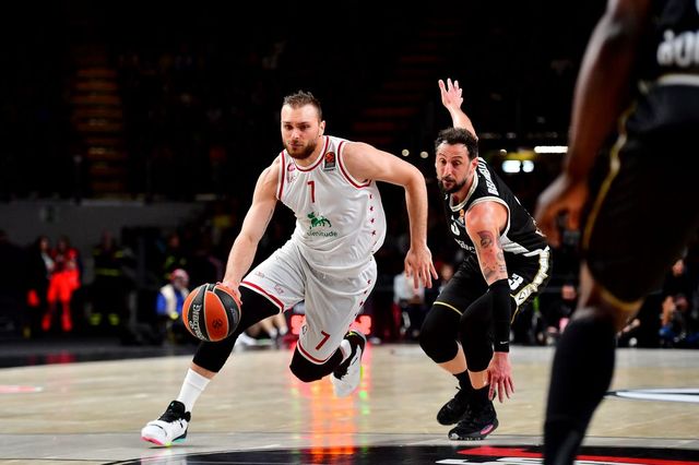 La Virtus schianta Milano, bianconeri in finale di Supercoppa