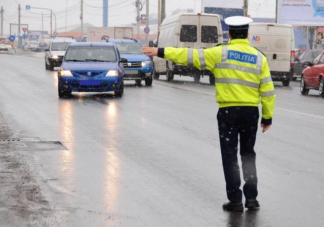 Trafic intens pe DN 1 către zona montană