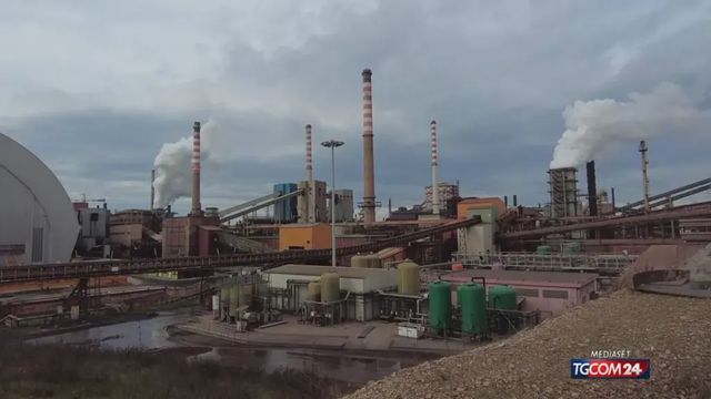 Ex Ilva di Taranto: produzione ridimensionata, Urso annuncia interventi di cassa integrazione