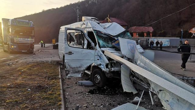 Accident în România cu implicarea unui microbuz din Moldova