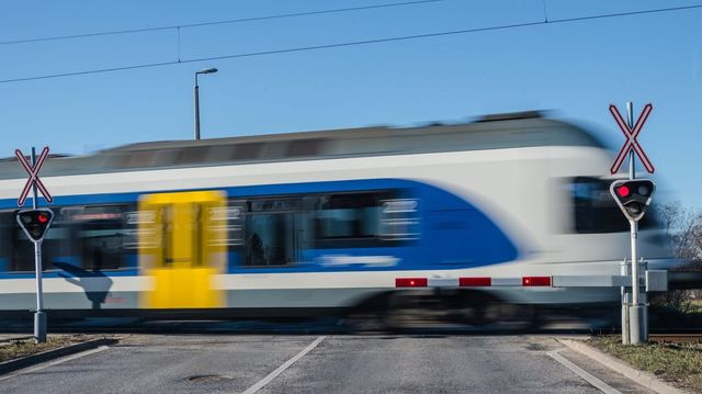 Elgázolt egy embert a vonat az újpesti hídon