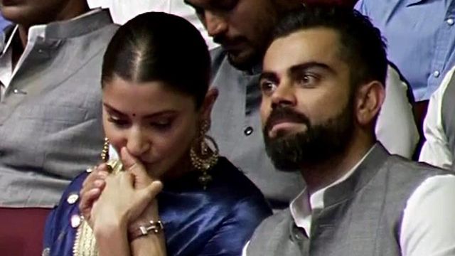 Here's why Anushka Sharma got emotional and kissed hubby Virat Kohli's hand