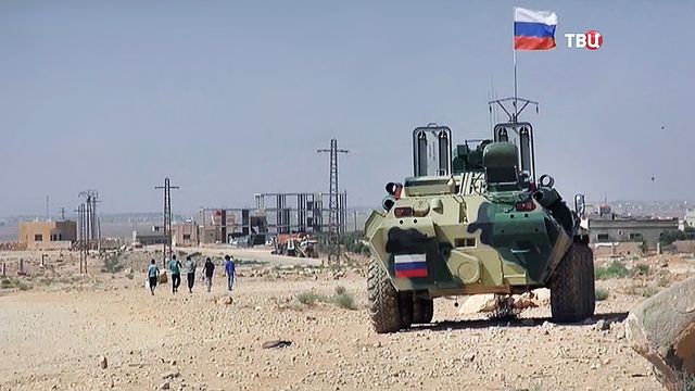 Российские военные открыли центры гуманитарной помощи на севере Сирии