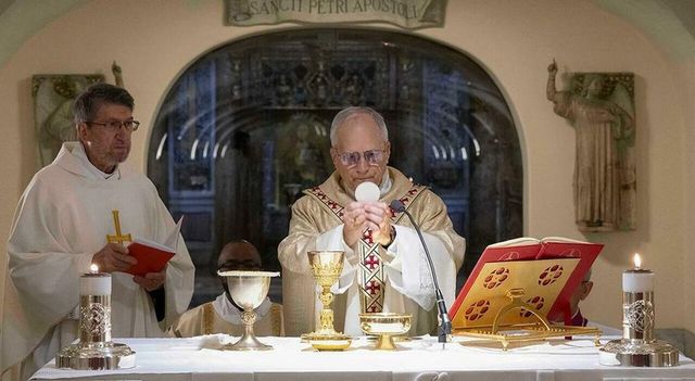 Papa: Leone XIV arrivato a piedi a Castel Gandolfo