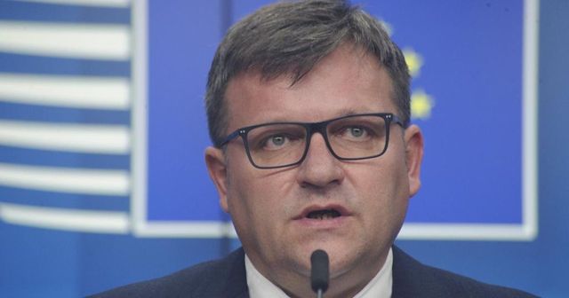 Budăi se laudă că salariul minim va crește