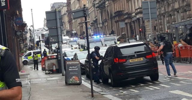 Glasgow, due morti accoltellati in un hotel. Assalitore ucciso, poliziotto tra i sei feriti
