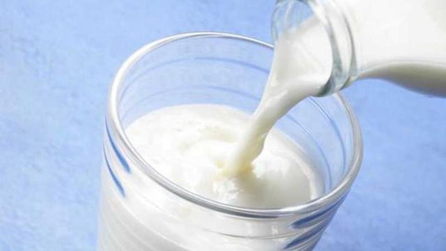 Milk at Rs 140 per litre, costlier than petrol in Pakistan