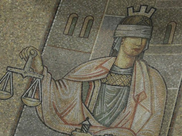 Случай на короновирус затвори Съдебната палата в Добрич