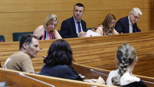 Feijóo se reunirá con asociaciones de la dana bajo la sombra de Mazón