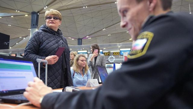 Названо число потенциально невыездных из-за долгов россиян