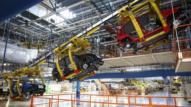 Arriva il rinnovo del contratto Stellantis, aumenti e una tantum da 480 euro