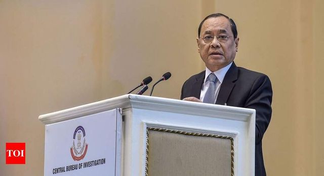 CJI Ranjan Gogoi asks why CBI works well when cases lack political overtones, calls for making agency more independent
