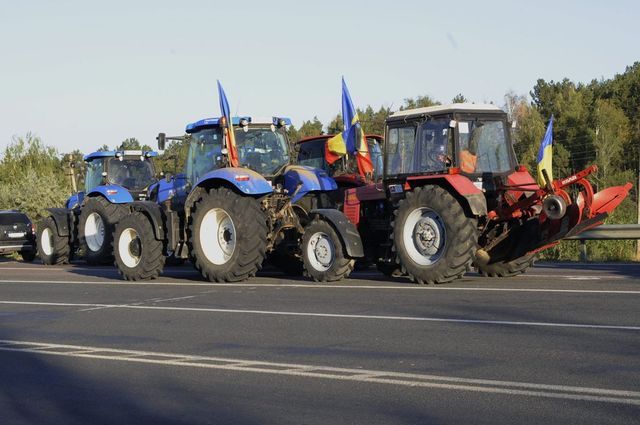 Тракторы войдут в Кишинев во вторник с утра