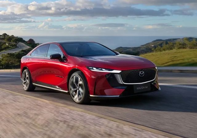 Mazda celebra 25 años en España con la apertura de su 'Crafted in Japan House'