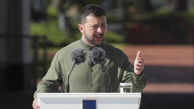 Zelensky conferma, 'la Norvegia ci fornirà gli F-16'
