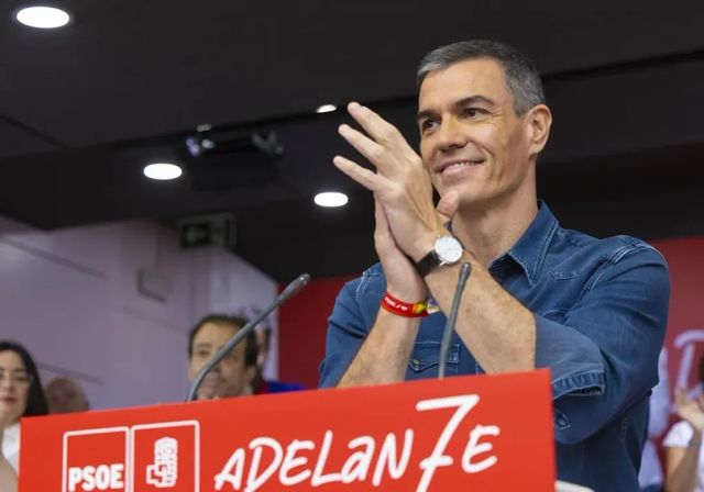 Sánchez recaba el resignado cierre de filas de un PSOE desmoralizado por el 'caso Cerdán'