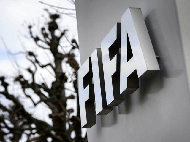 Fifa agrees to limit number of players clubs can send out on loan, curb agent commissions