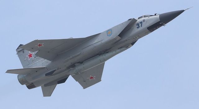 Un avion rusesc de vânătoare MiG-31 s-a prăbușit în regiunea Murmansk