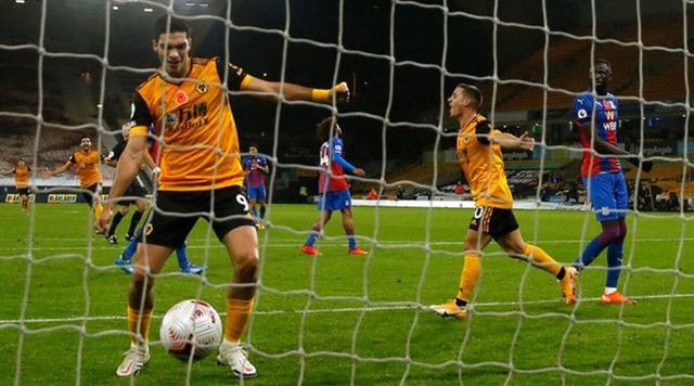 Wolves share Premier League lead after 2-0 win against Crystal Palace