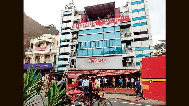 Hospital staffer dies as fire breaks out in east Delhi hospital