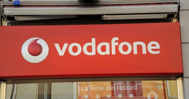Problemi alla rete Vodafone, migliaia di segnalazioni